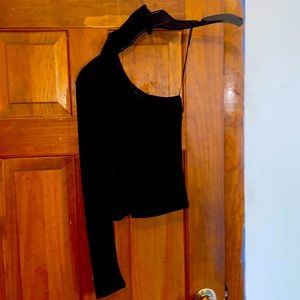 NEW LOOK CUT OUT TOP